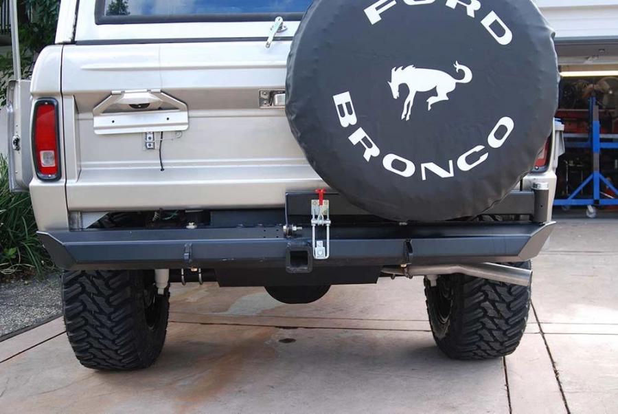 Детали экстерьера Ford Bronco Wagon by Hutch Broncos (U15) 1970 года  (фото 6 из 70)